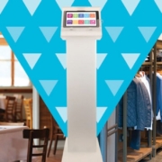 informazioni, pubblicità, promozioni: fidelity card e mini-kiosk per negozi “smart”